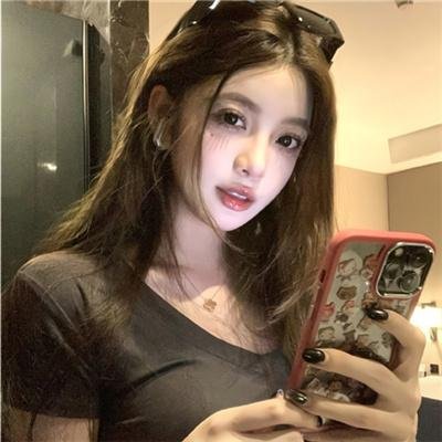 翱翔于天际的夜鹰